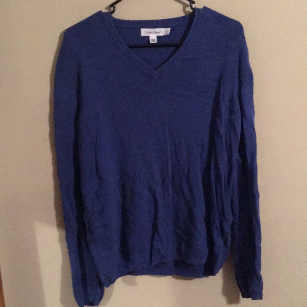 Vneck Calvin Klein sweater